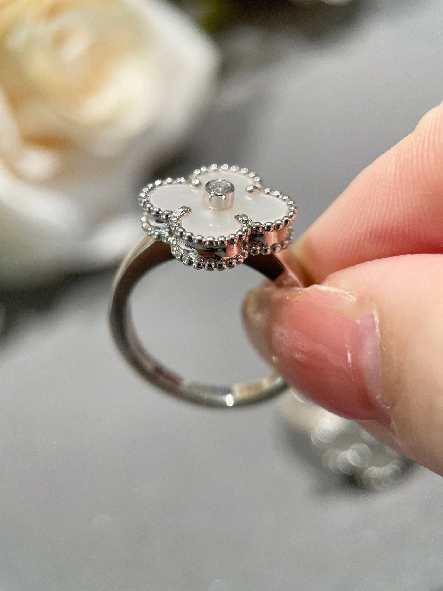 [VA]CLOVER SILVER MOP DIAMOND RING