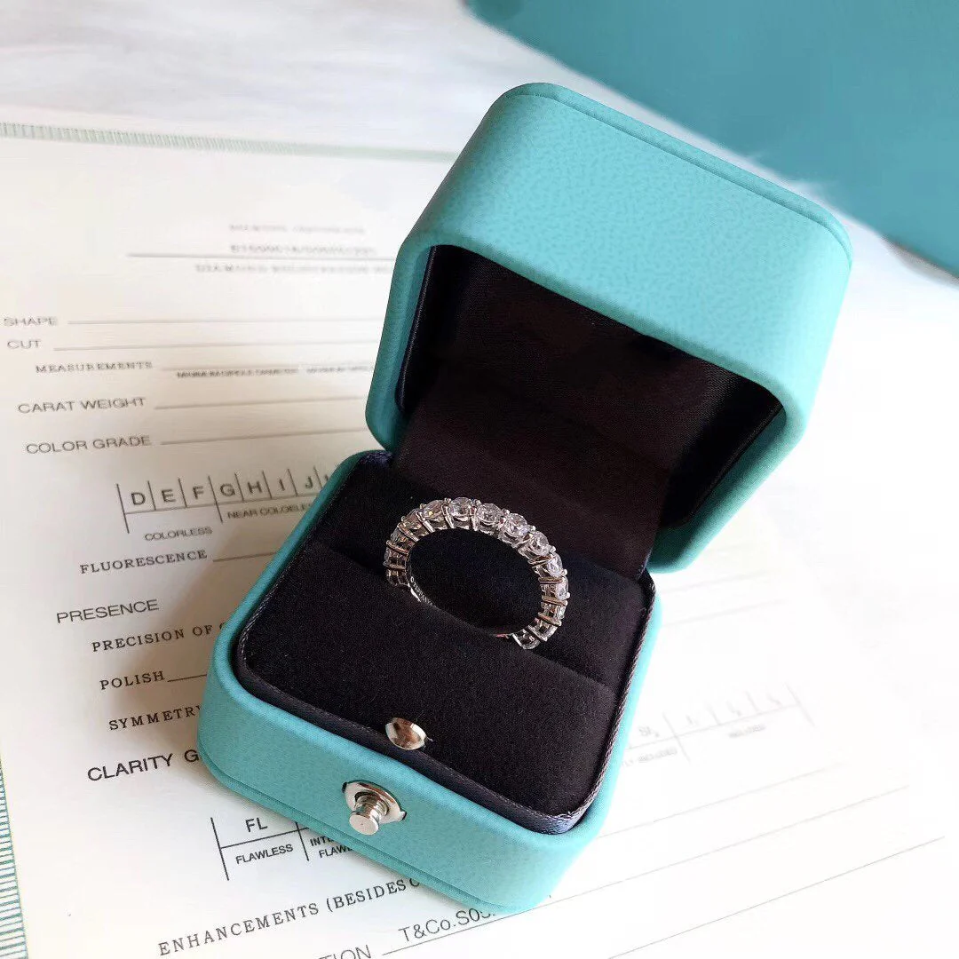 [TF]DIAMOND EMBRACE FULL CIRCLE BAND RING