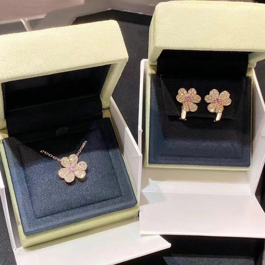 [VA]FRIVOLE ROSE GOLD FLOWER DIAMOND NECKLACE