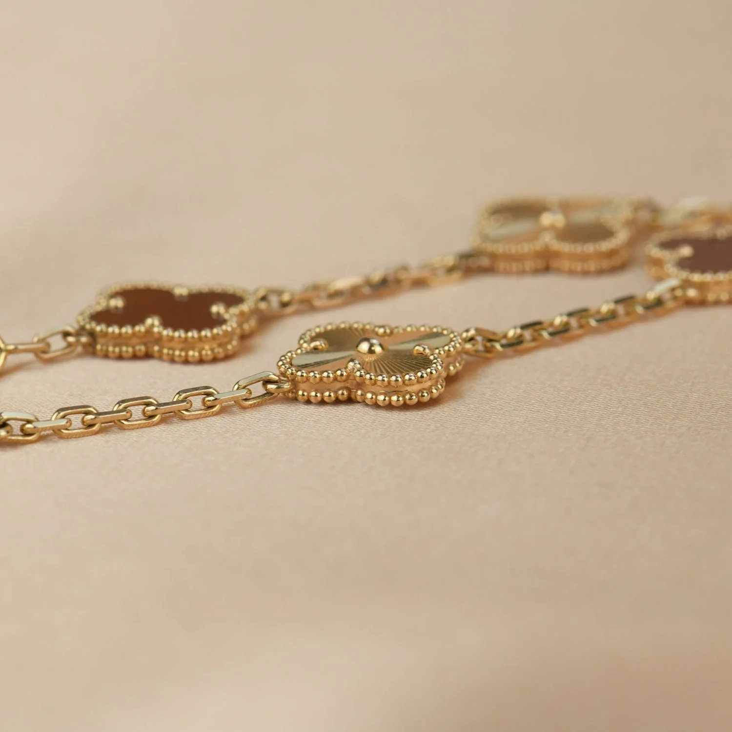 [VA]CLOVER  5 MOTIFS CARNELIAN GOLD BRACELET