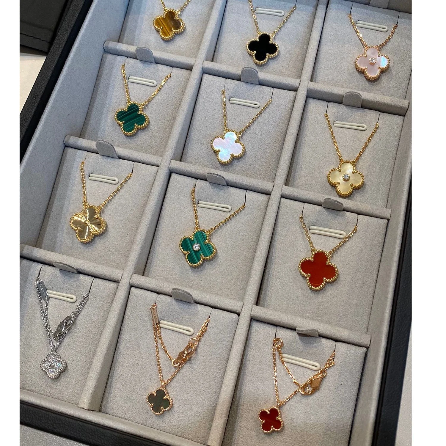 [VA]CLOVER 15MM DIAMOND SINGLE FLOWER NECKLACE