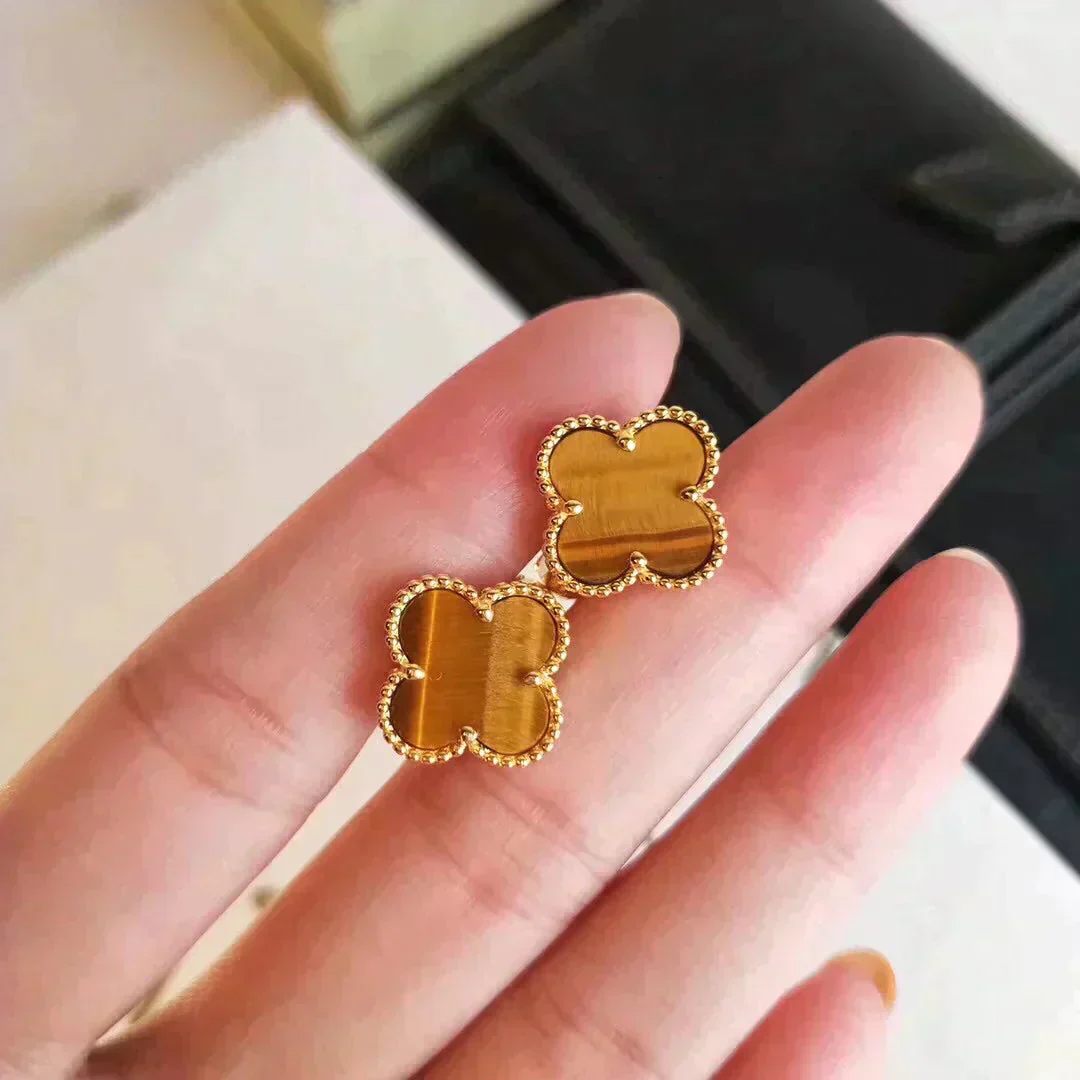 [VA]CLOVER MEDIUM 1 MOTIFS TIGER EYE EARRINGS