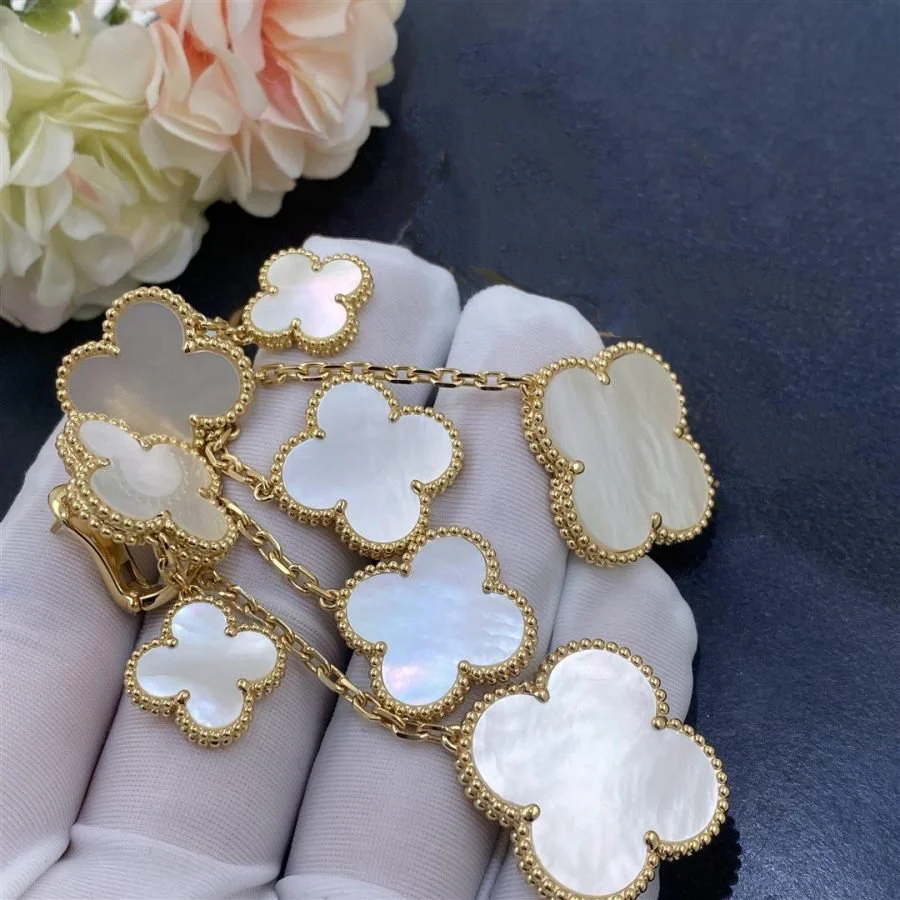 [VA]CLOVER EARRINGS WHITE MOP 4 MOTIFS GOLD