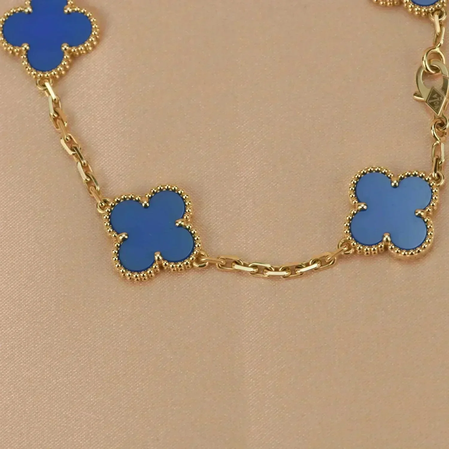 [VA]CLOVER 5 MOTIFS BLUE AGATE BRACELET