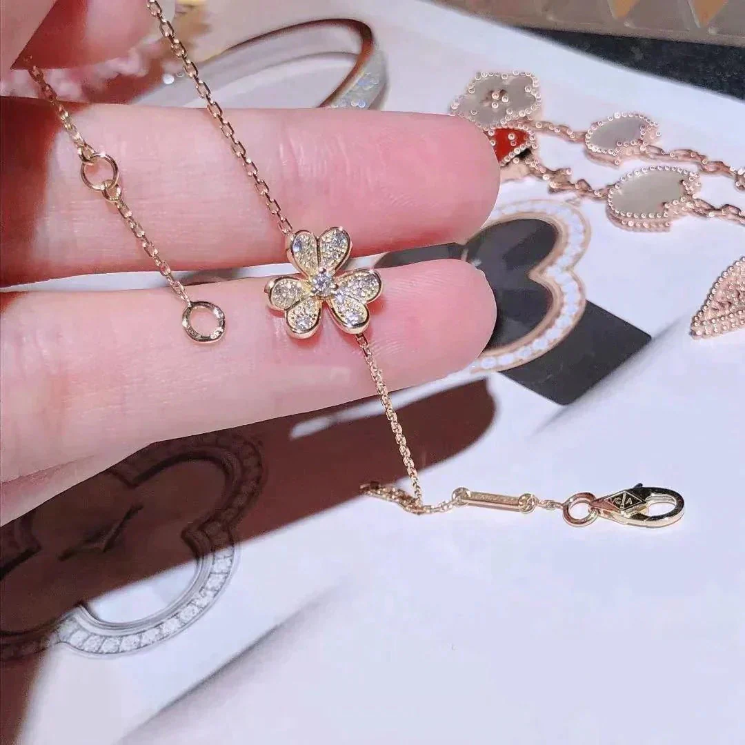 [VA]FRIVOLE GOLD FLOWER DIAMOND BRACELET