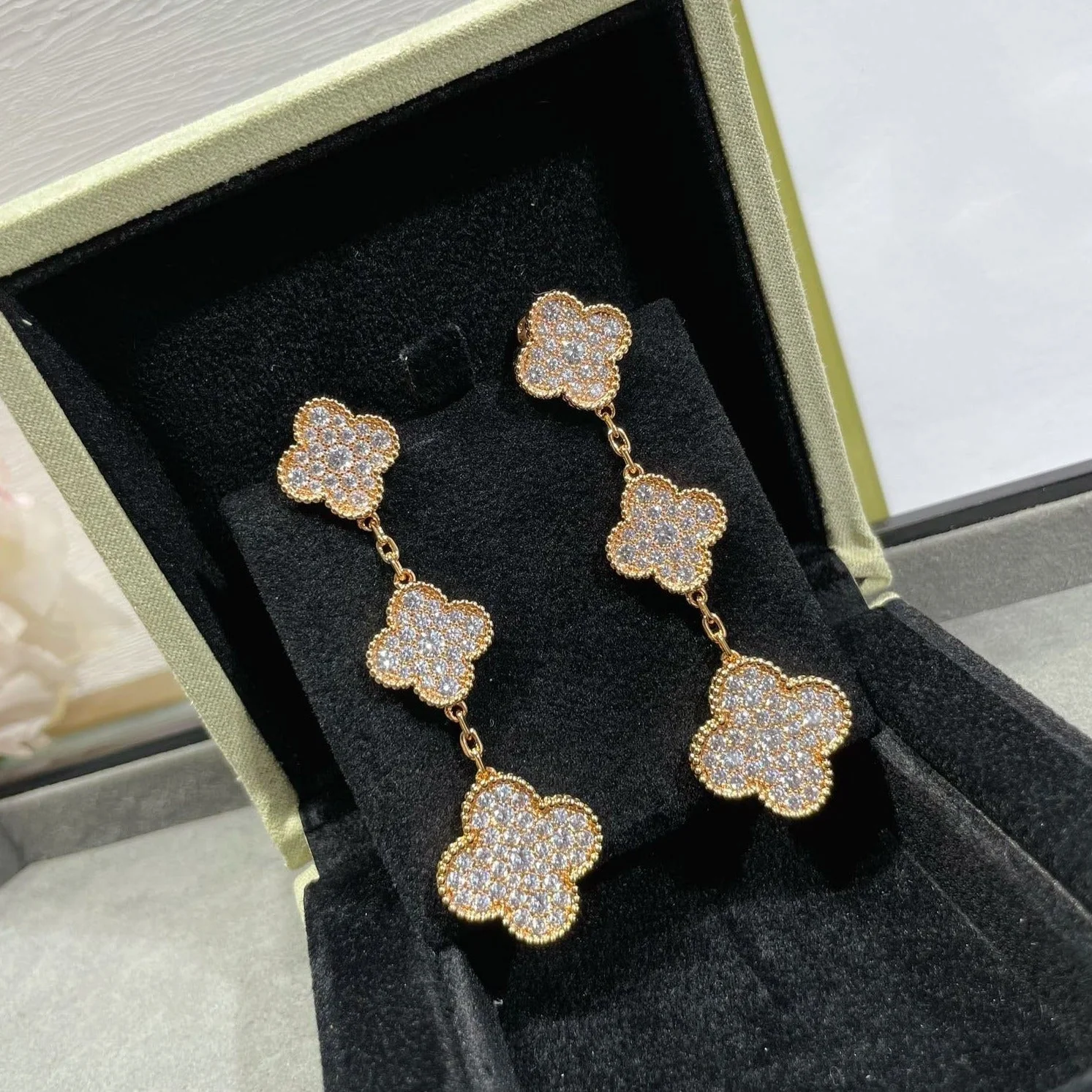 [VA]CLOVER 3 MOTIFS DIAMOND PAVED ROSE GOLD EARRINGS
