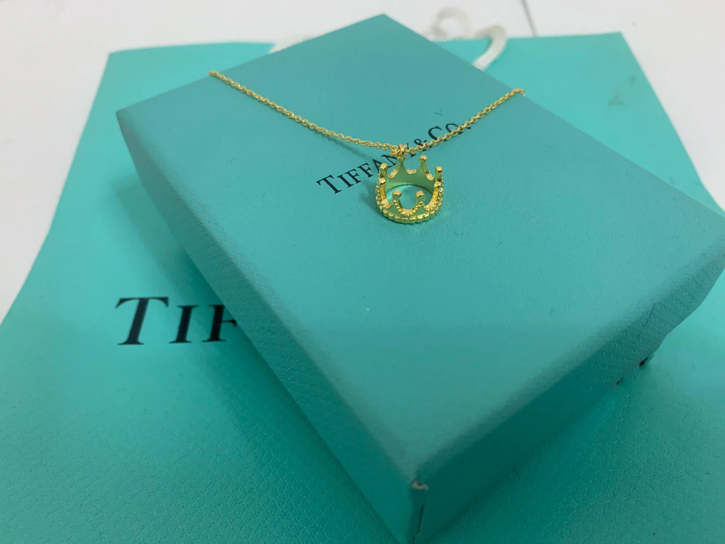 [TF]CROWN NECKLACE MECARI