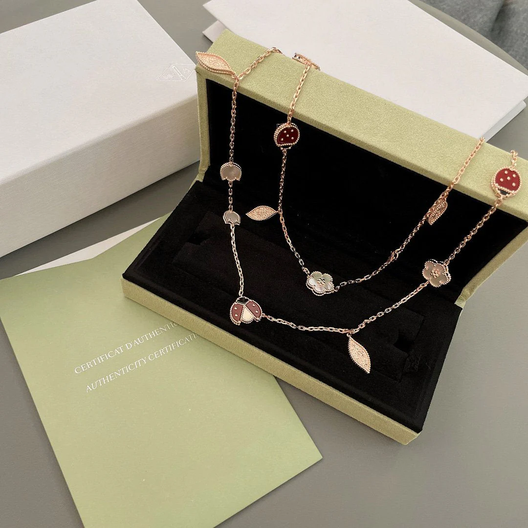 [VA]LUCKY SPRING 15 MOTIFS ROSE GOLD NECKLACE