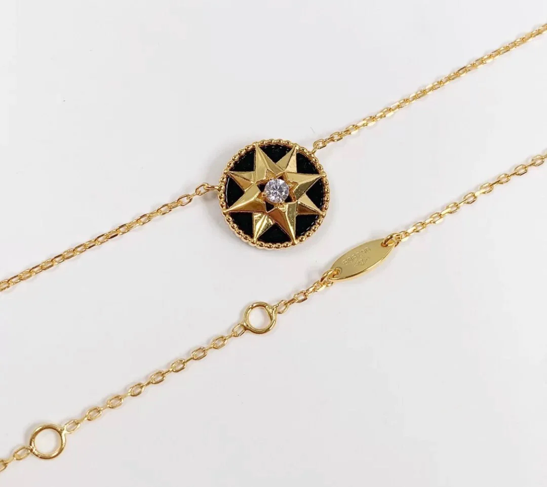 [CD] NATURAL BLACK ONYX COMPASS NECKLACE VICTOIRE