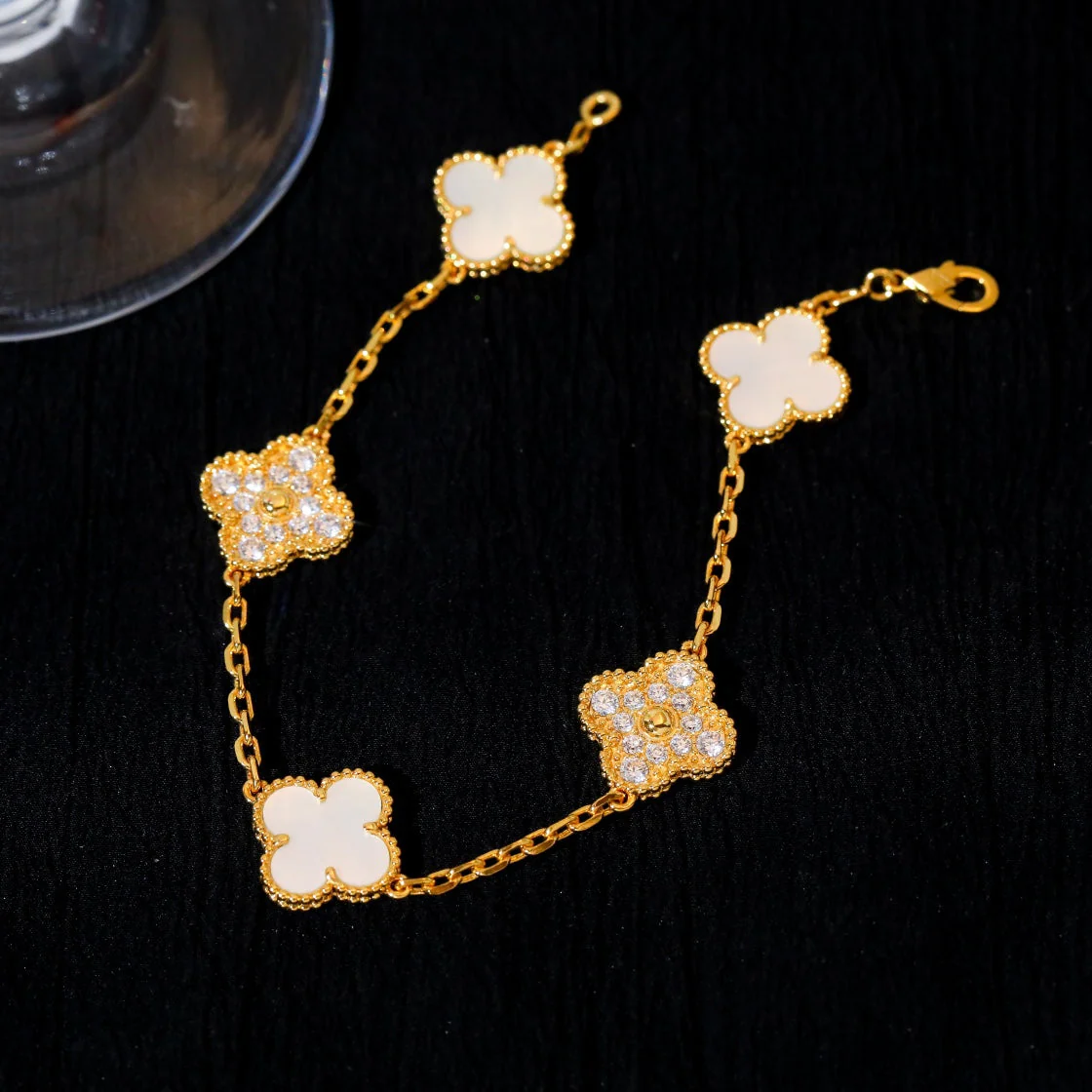 [VA]CLOVER BRACELET 5 MOTIF WHITE MOP DIAMOND
