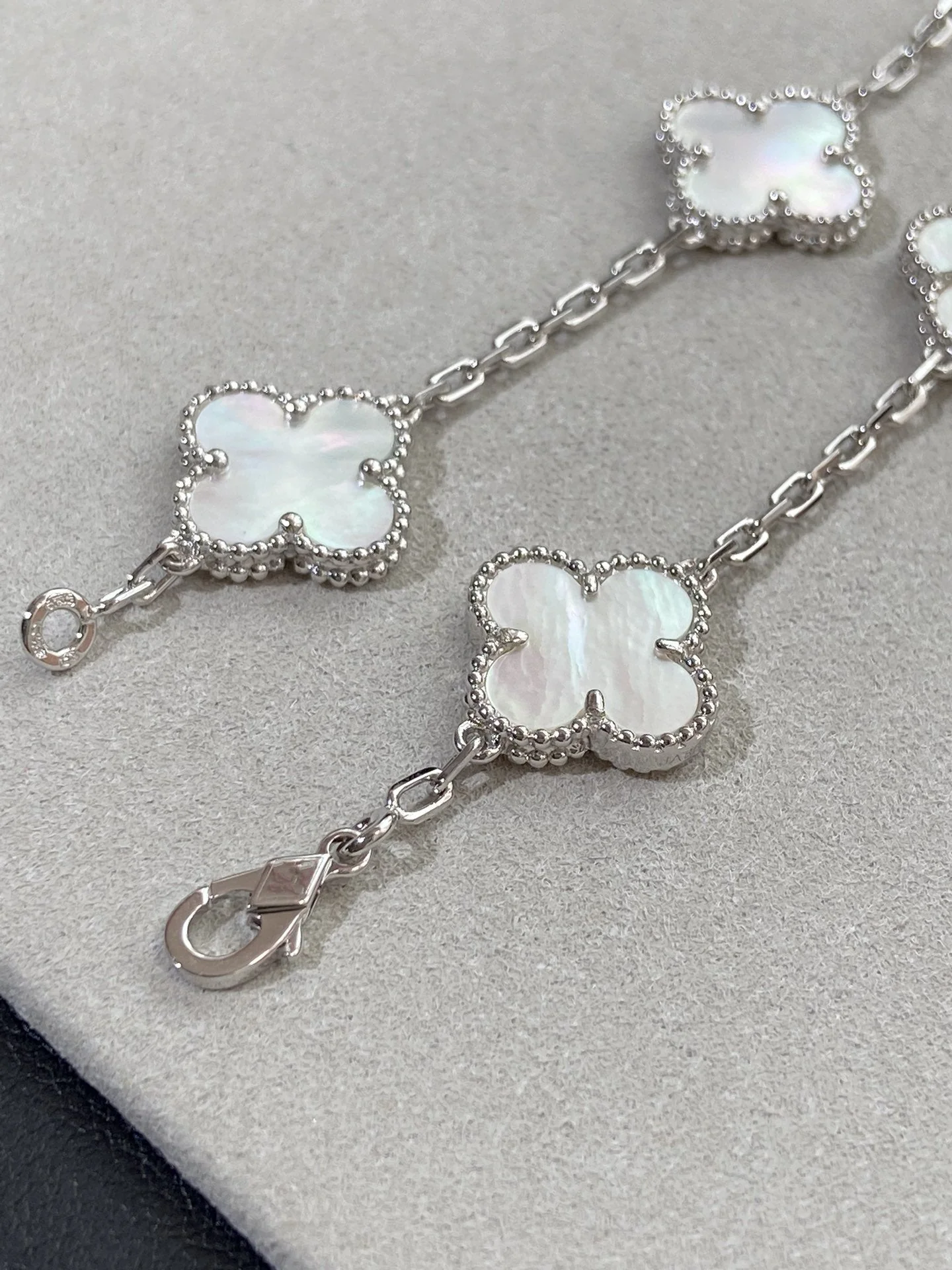 [VA]CLOVER SILVER MOP 5 MOTIF BRACELET