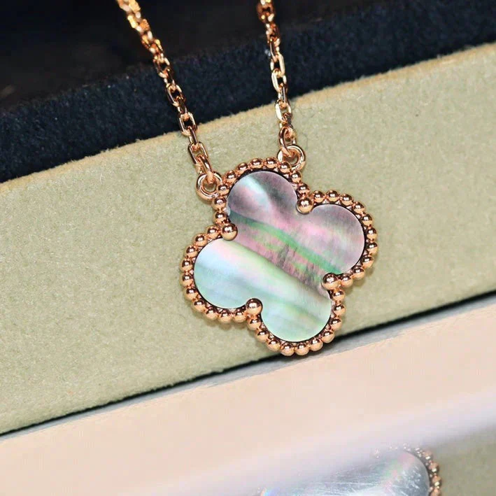 [VA]CLOVER 15MM  GRAY MOTHER OF PEARL NECKLACE