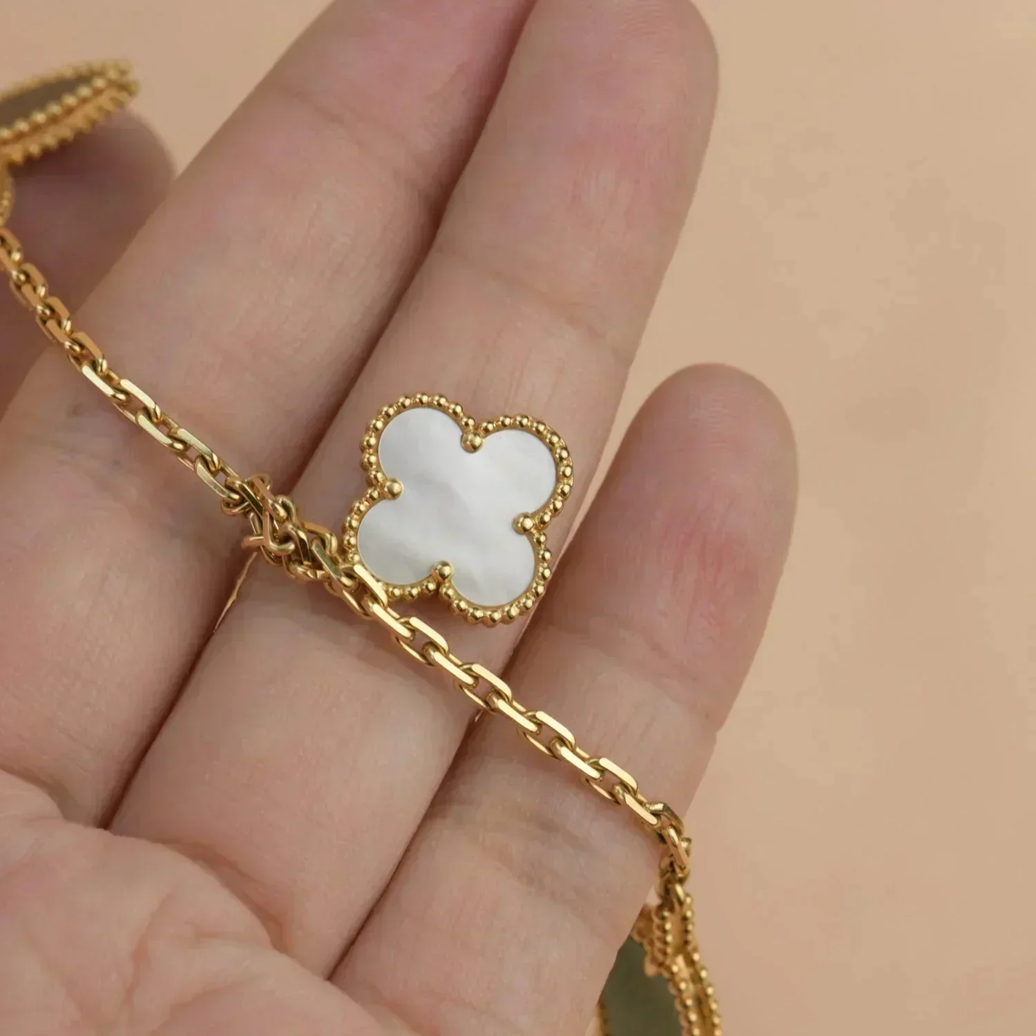 [VA]LUCKY SPRING 5 MOTIF GOLD BRACELET