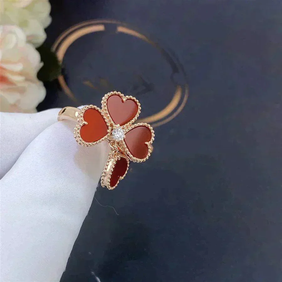 [VA]SWEET CLOVER CARNELIAN RING