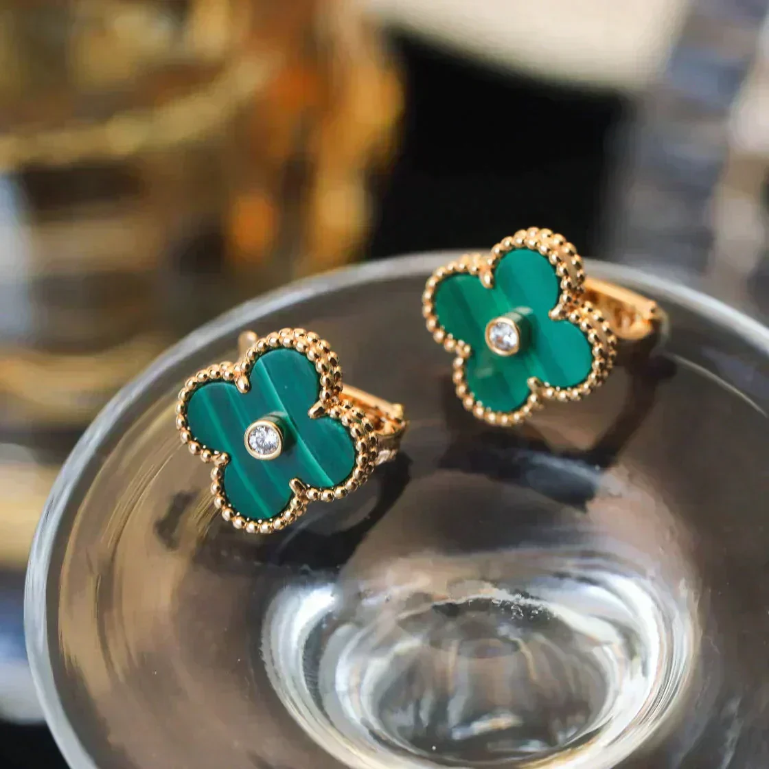 [VA]CLOVER MEDIUM 1 MOTIFS MALACHITE DIAMOND EARRINGS
