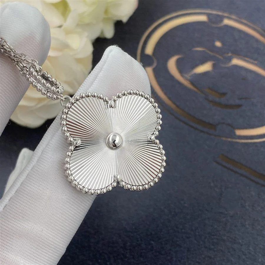 [VA]CLOVER 25MM SILVER BIG CLOVER NECKLACE