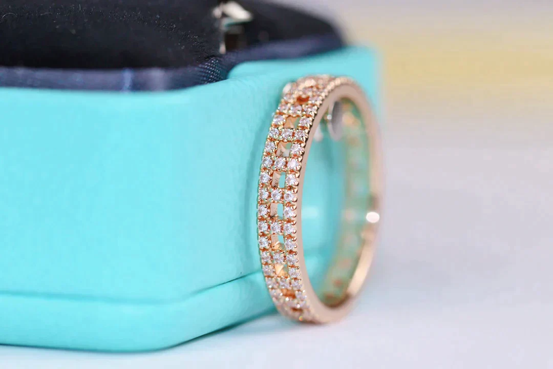[TF]T TRUE DIAMOND PAVED RING