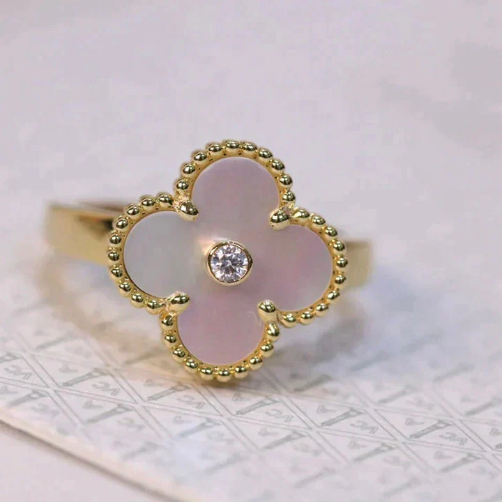 [VA]CLOVER PINK MOP RING GOLD DIAMOND