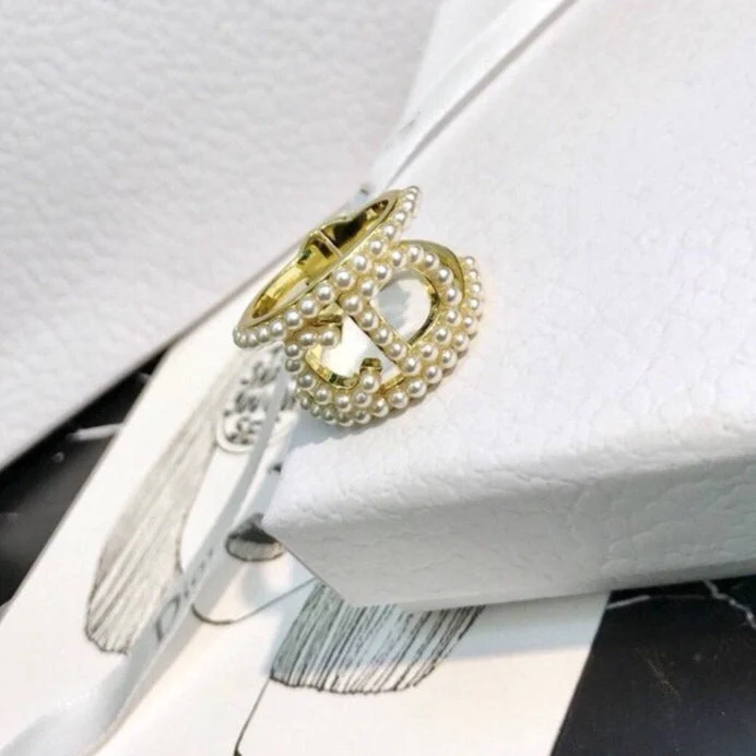 [CD]30 MONTAIGNE ANTIQUE PEARL GOLD RING