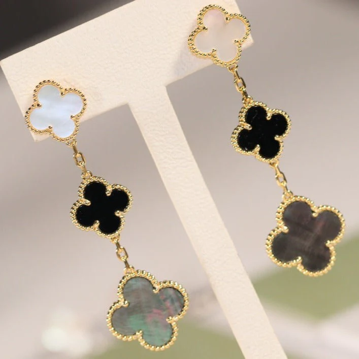 [VA]CLOVER EARRINGS GOLD ONYX MOP 3 MOTIF