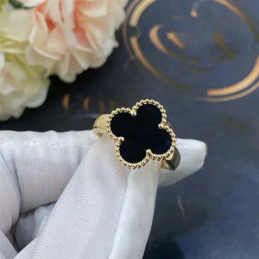 [VA]CLOVER ONYX RING