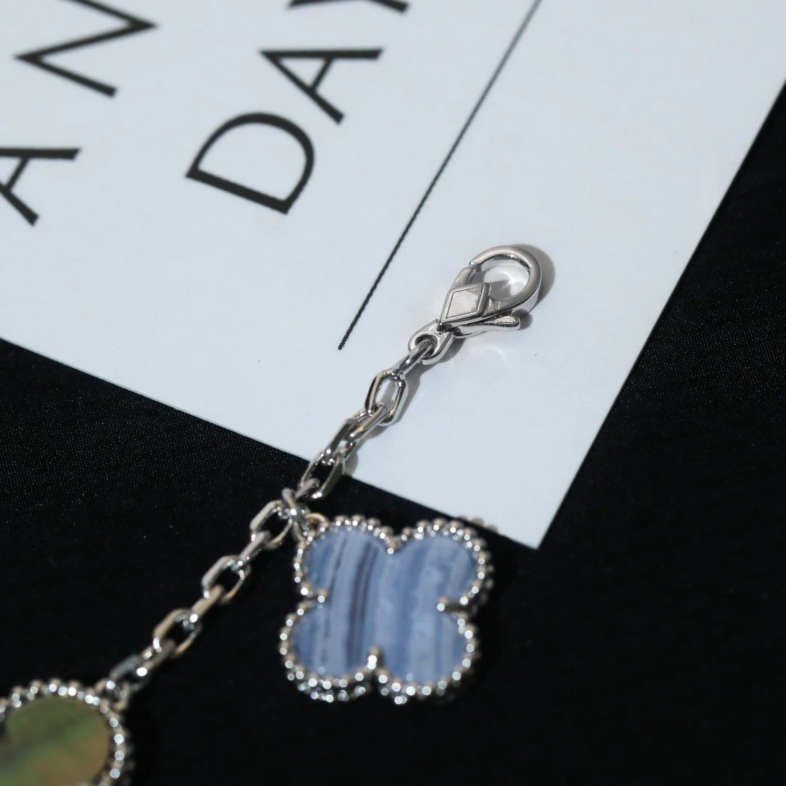 [VA]CLOVER BRACELET 5 MOTIFS MOP CHALCEDONY SILVER