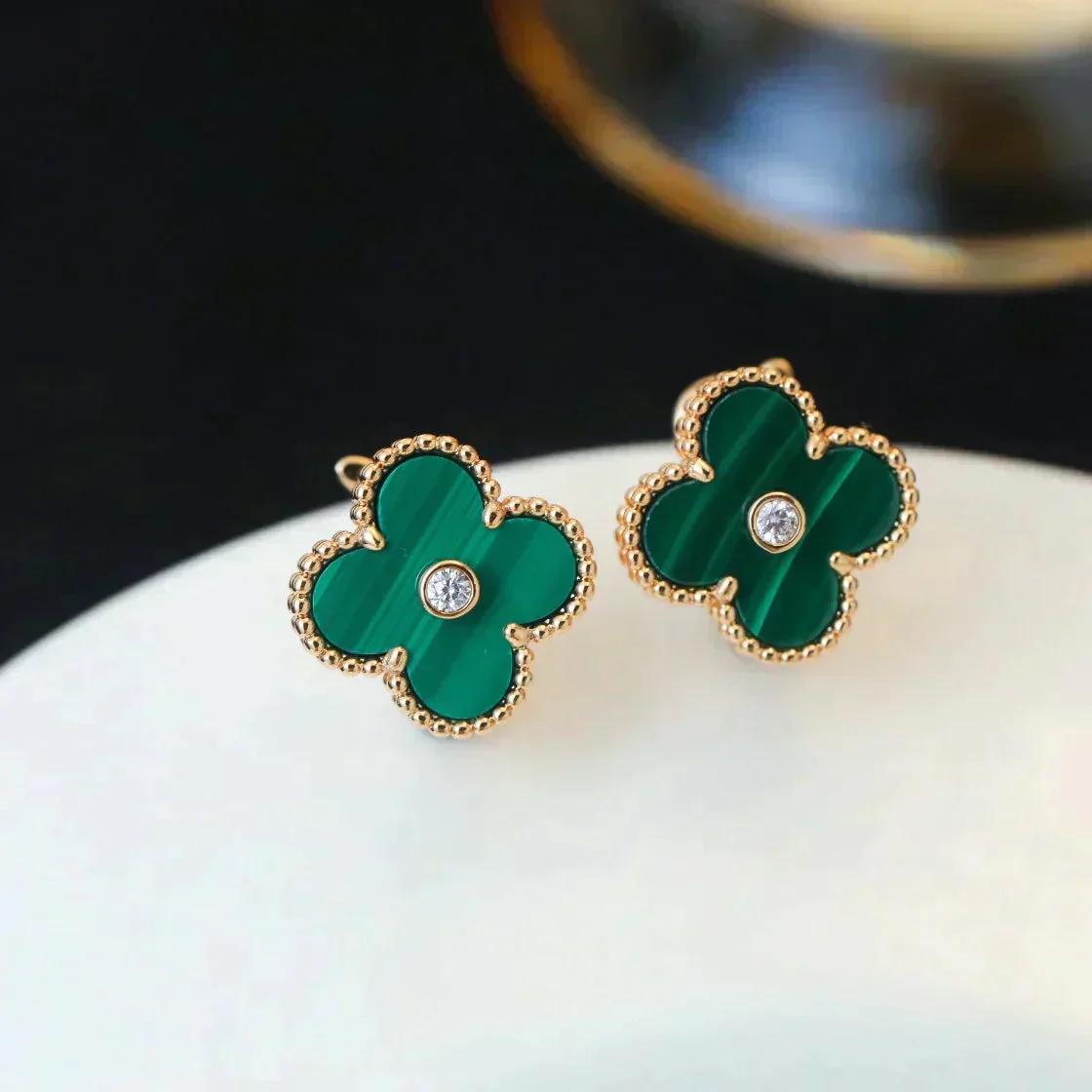 [VA]CLOVER MEDIUM 1 MOTIFS MALACHITE DIAMOND EARRINGS