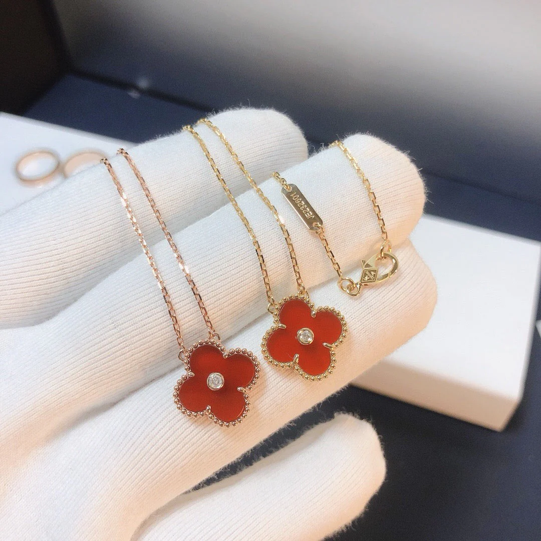 [VA]CLOVER 15MM DIAMOND CARNELIAN NECKLACE