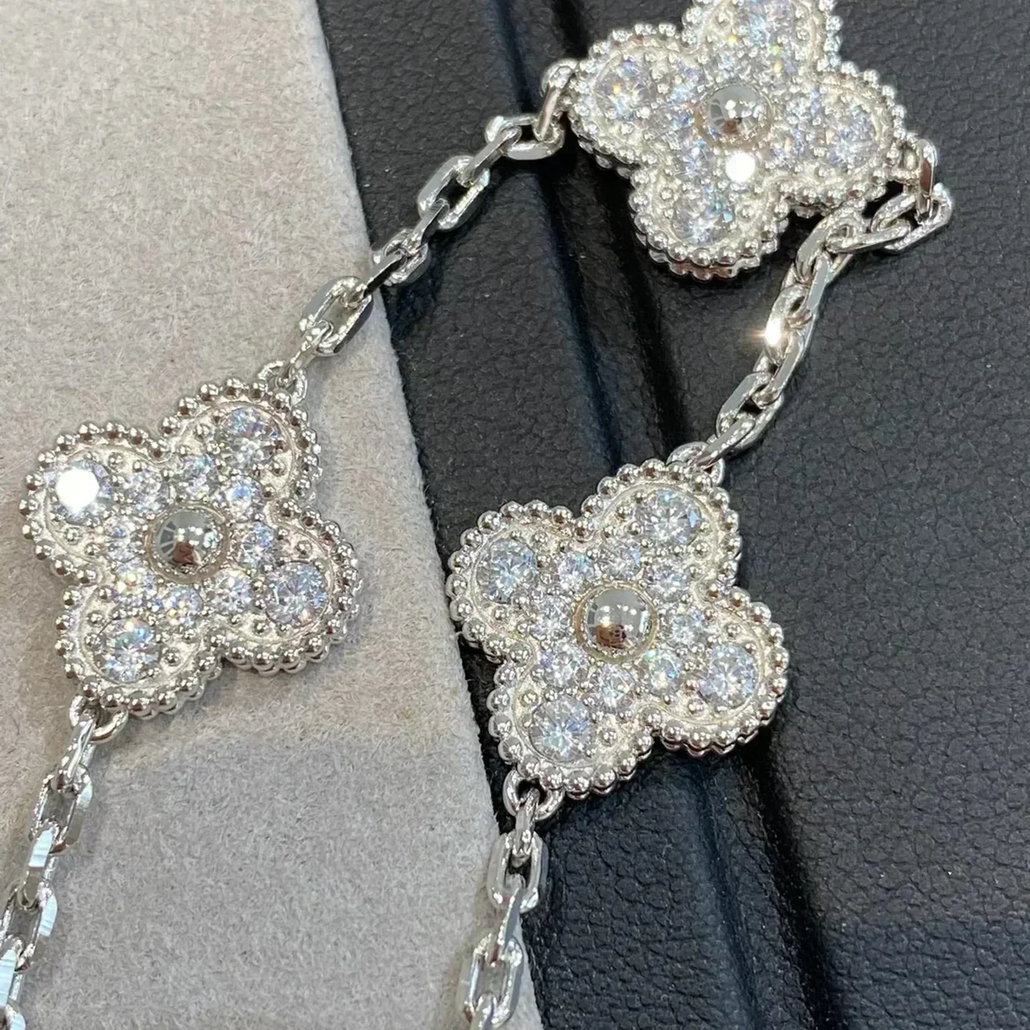 [VA]CLOVER 5 MOTIFS  DIAMOND BRACELET SILVER