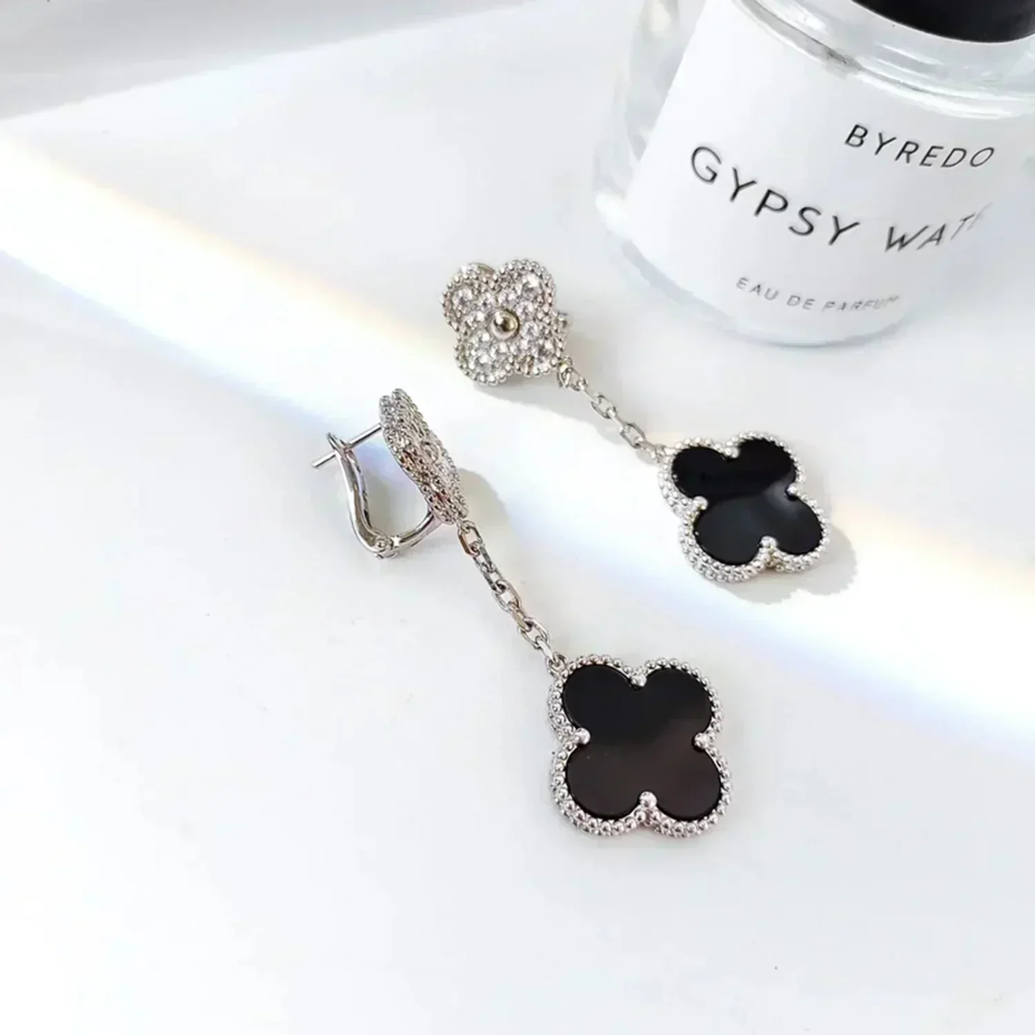 [VA]CLOVER 2 MOTIFS  DIAMOND ONYX EARRINGS SILVER