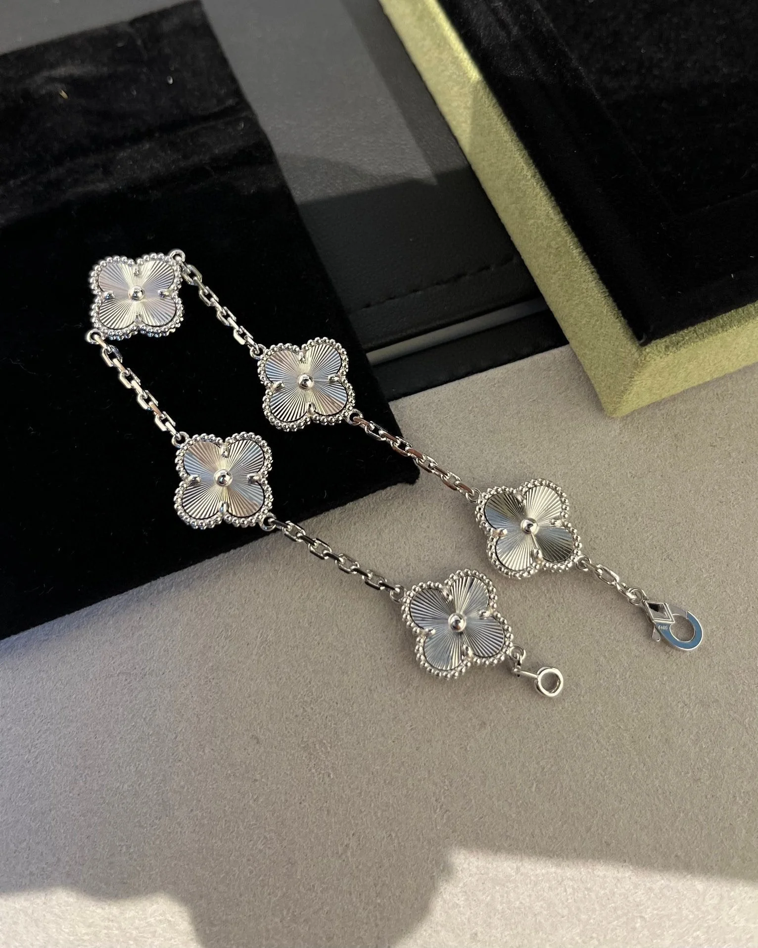 [VA]CLOVER SILVER 5 MOTIFS BRACELET