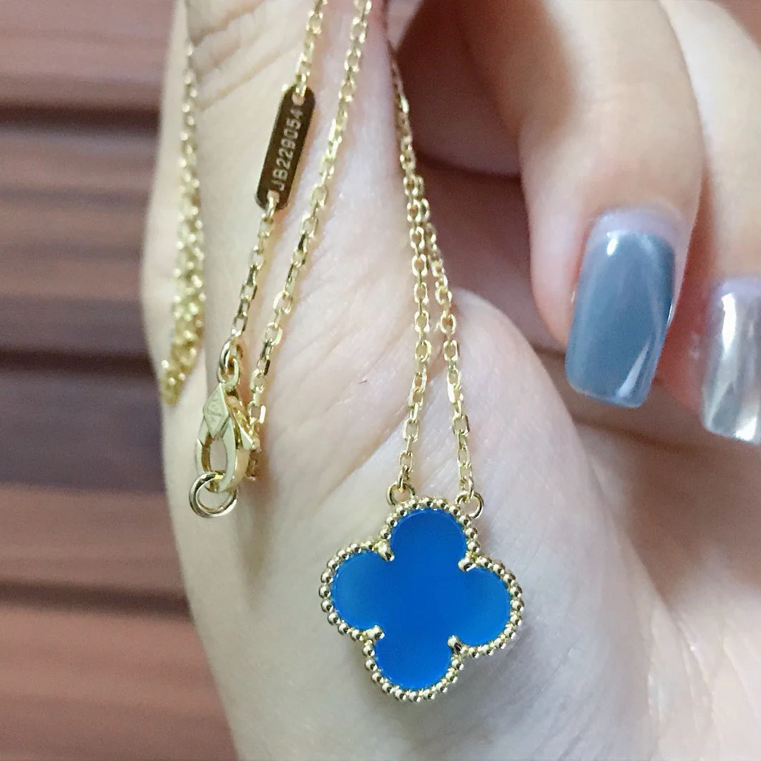 [VA]CLOVER 15MM BLUE AGATE NECKLACE