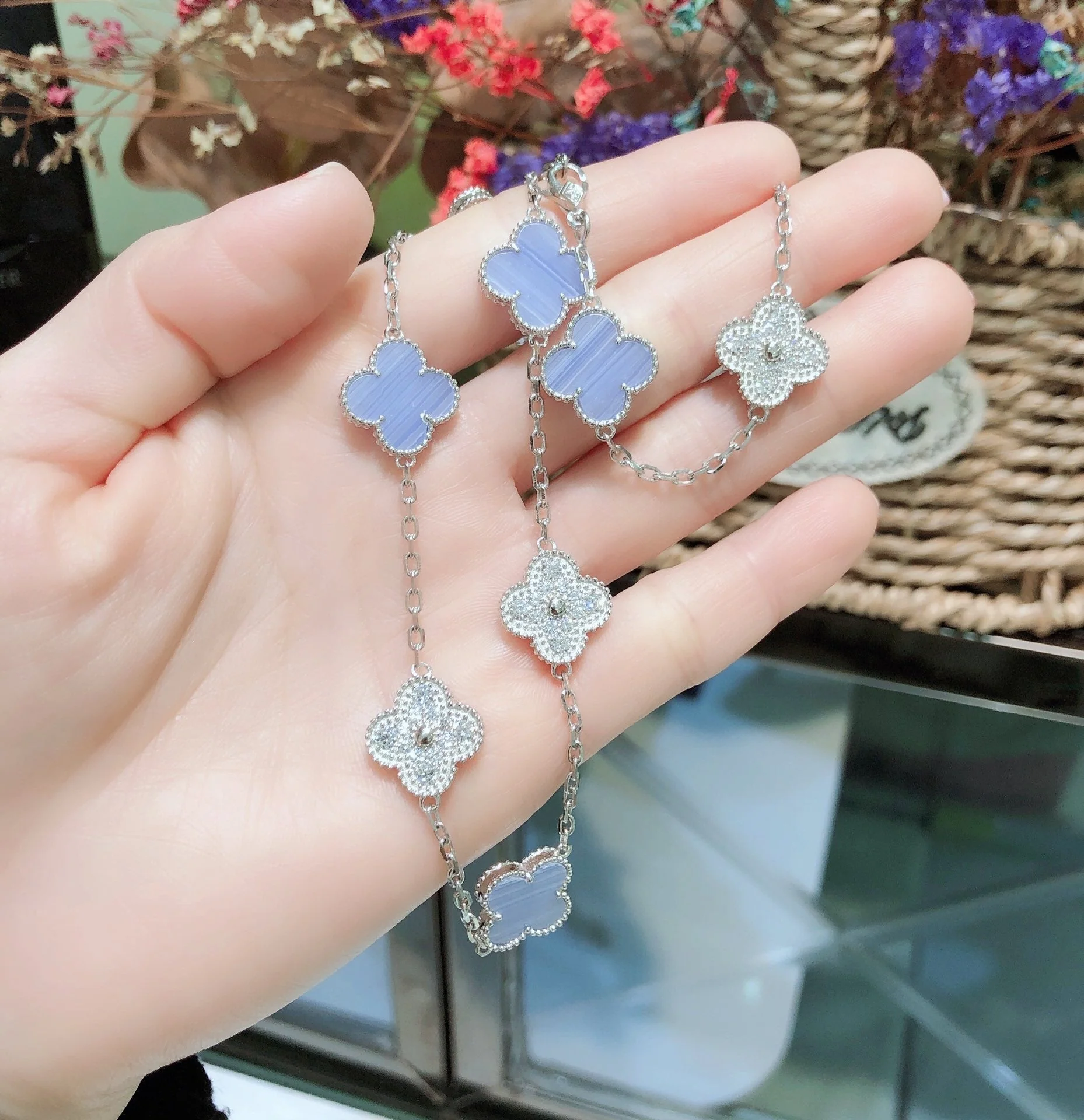 [VA]CLOVER 10 MOTIFS CHALCEDONY DIAMONDS SILVER NECKLACE