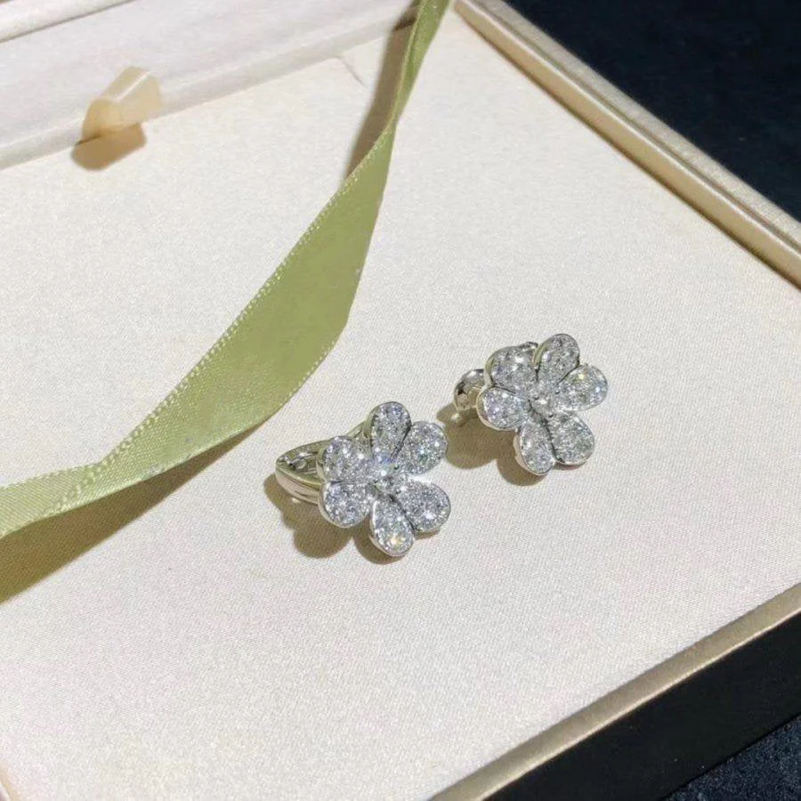 [VA]FRIVOLE SILVER FLOWER DIAMOND EARRINGS