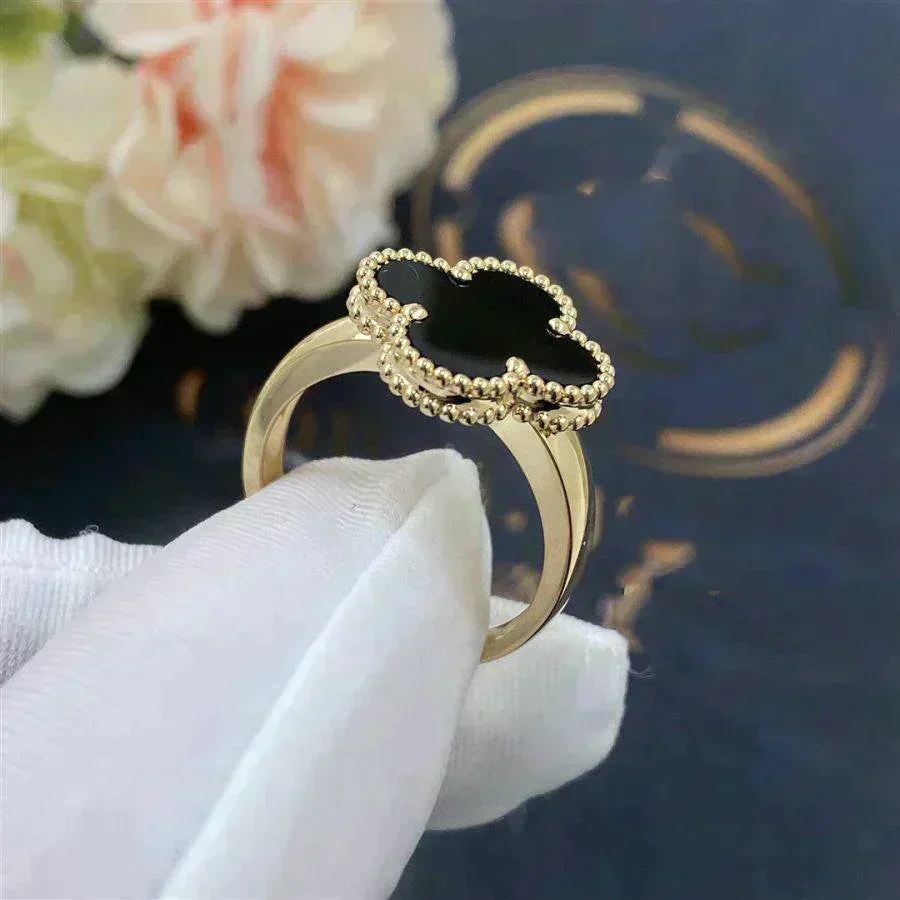 [VA]CLOVER ONYX RING