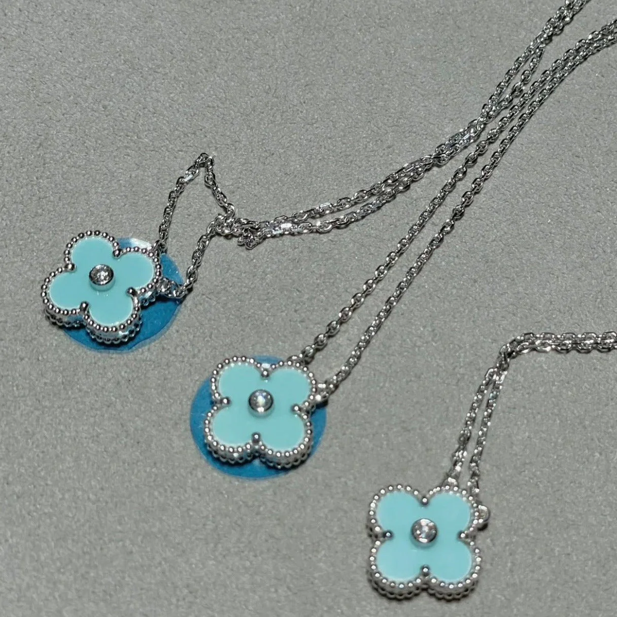 [VA]CLOVER 1 DIAMOND LIGHT BLUE SILVER NECKLACE